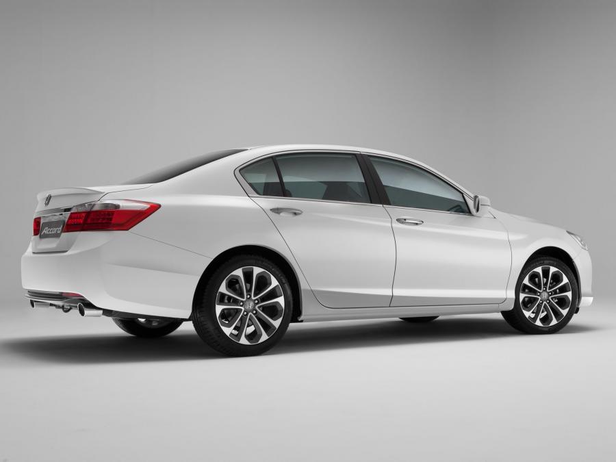  Honda Accord Sedan 2013 года  (CIS) (фото 28 из 30)